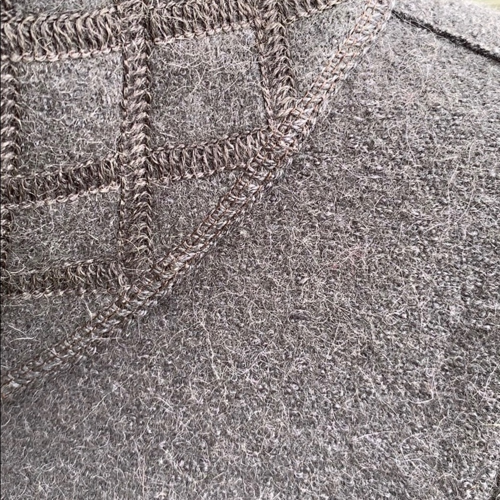 Beyond Threads Jacket - Picture 3 of 8